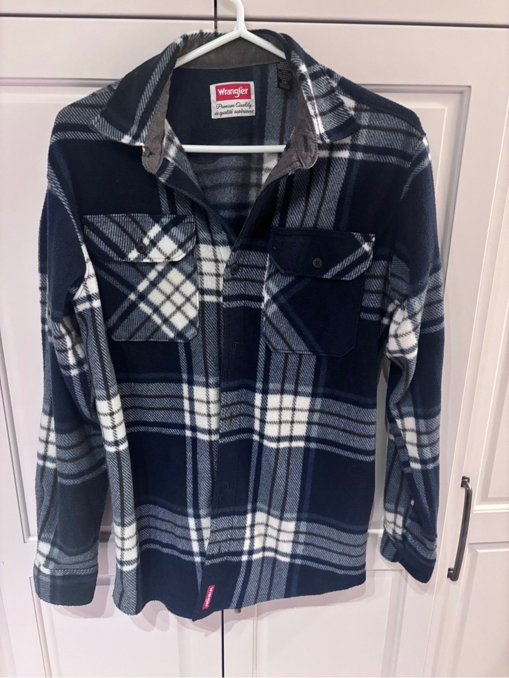 Wrangler men’s Navy Plaid Fleece Shirt Jacket small